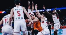 华体会皇马赞助商-江苏男篮击败四川队，终结连败