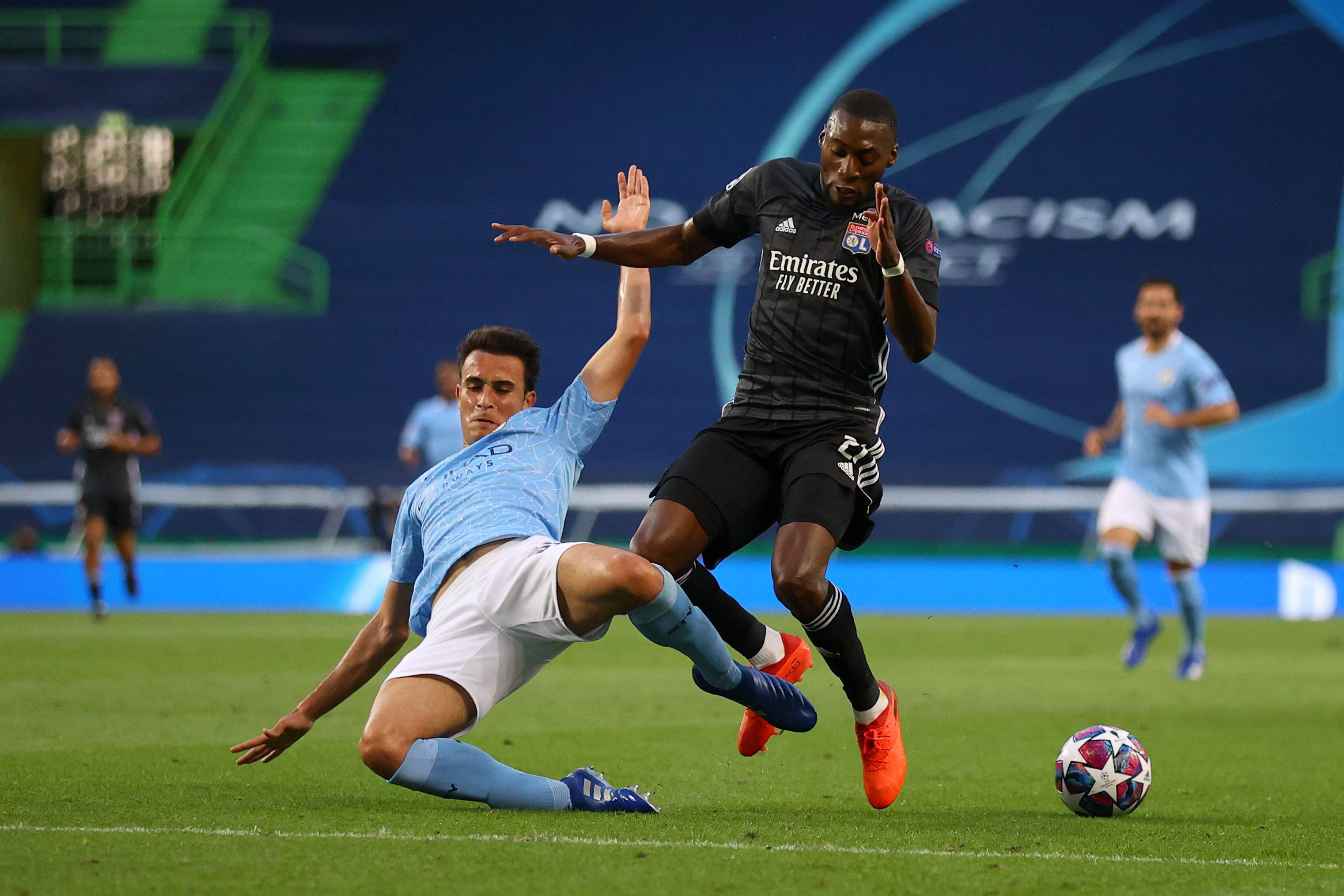 里昂胜图林根,晋级欧冠淘汰赛 里昂胜图林根,晋级欧冠淘汰赛