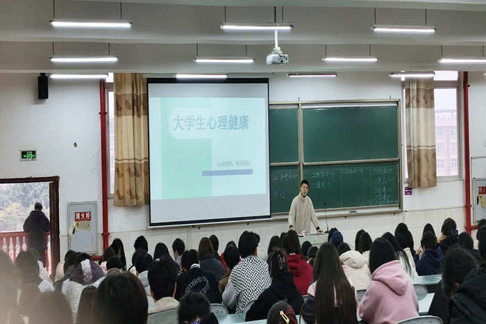 法兰克福客场挫败,需加强心理素质 法兰克福客场挫败,需加强心理素质