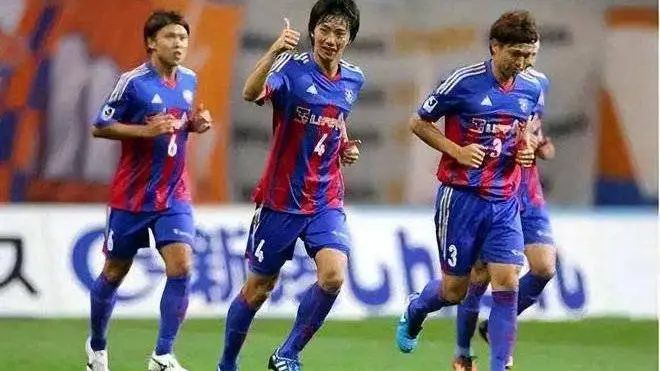 关于明日焦点之战,两队实力相当谁将占据先机?的信息 关于明日焦点之战,两队实力相当谁将占据先机?的信息