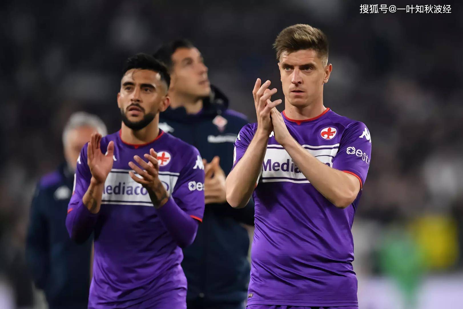 阿贾克斯大胜，小组头名稳固