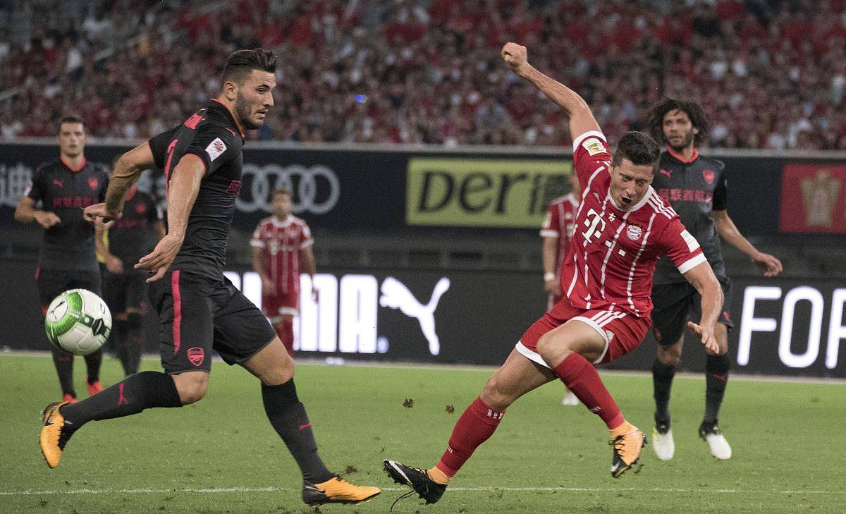 关于沙尔克主帅表态坚决，誓言重振球队士气的信息