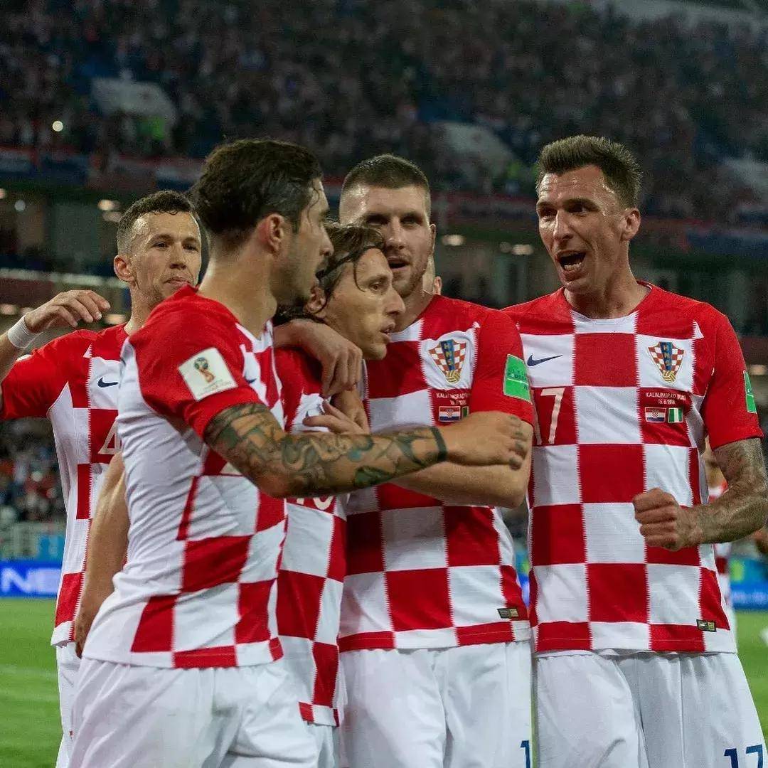 捷克中场失误频频，欧国联路障重重的简单介绍