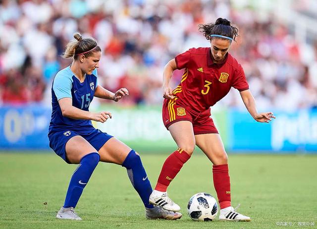 摩尔多瓦女足比赛中意外领先实现逆转