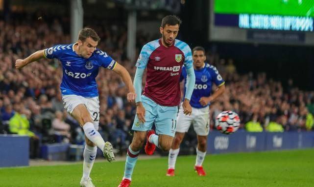 昆士巴克客场遭遇连败，保级前景黯淡