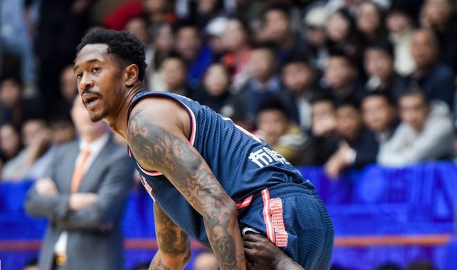 四川男篮实力不俗,斩获连胜 四川男篮实力不俗,斩获连胜