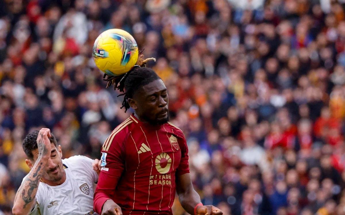 卡利亚里守门员神勇扑救，助球队拿下宝贵三分