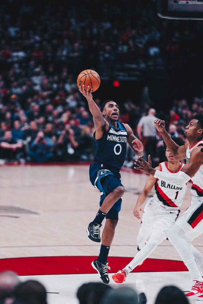 胜负五五分,球迷为开拓者幸福 胜负五五分,球迷为开拓者幸福