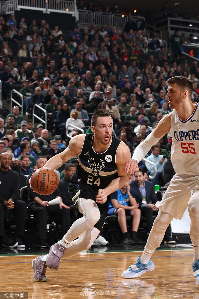 胜负五五分,球迷为开拓者幸福 胜负五五分,球迷为开拓者幸福