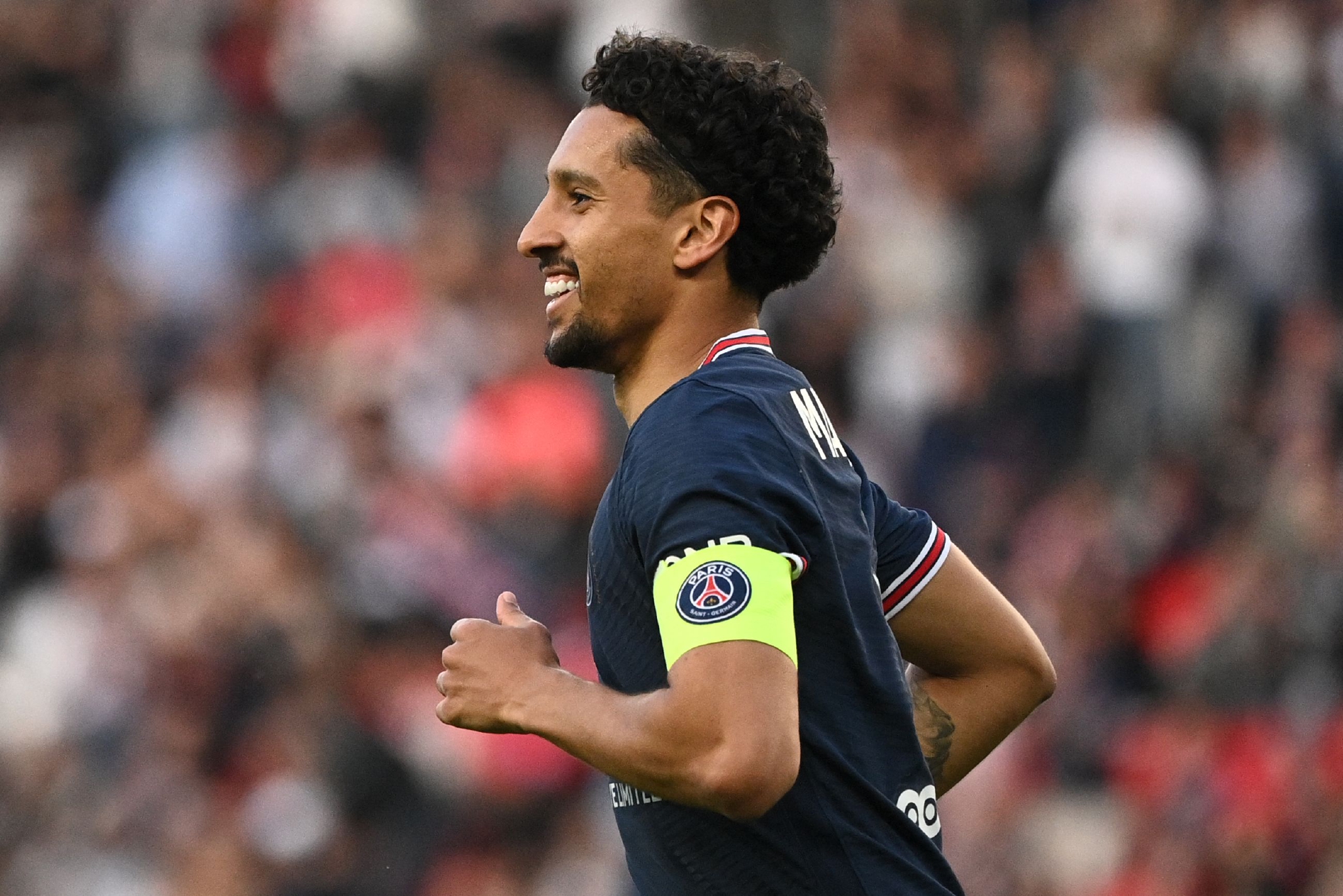 法甲聚焦：巴黎圣日耳曼客胜特鲁瓦重回联赛榜首